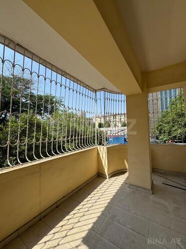 Сдаётся 3-комн. новостройка 120 м², м. Низами, photo 22 from 24