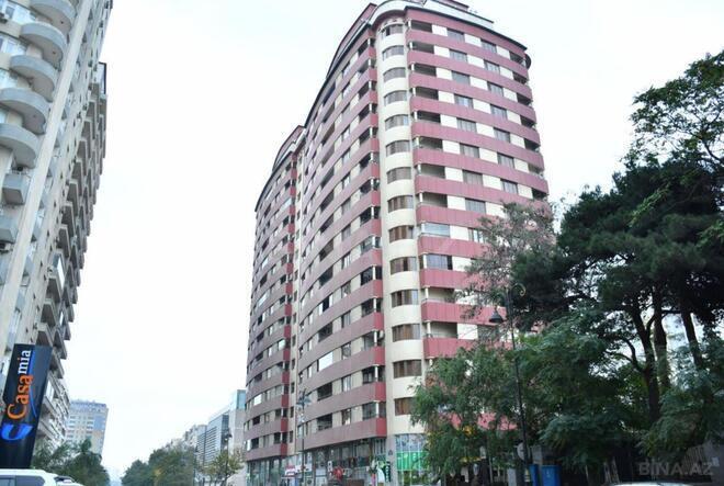 Сдаётся 3-комн. новостройка 126 м², Насиминский  р., photo 1 from 10