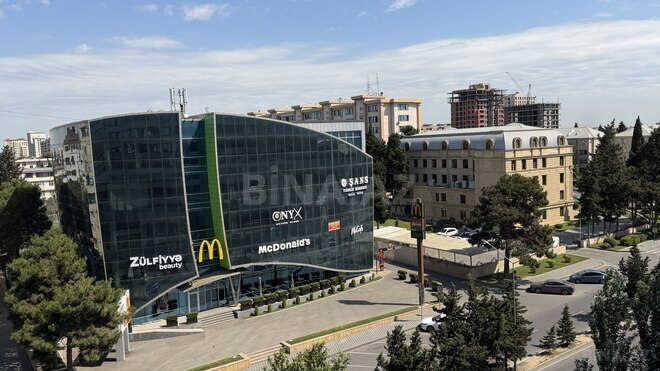 Satılır 3 otaqlı köhnə tikili 85 m², Bakıxanov q., photo 1 from 15
