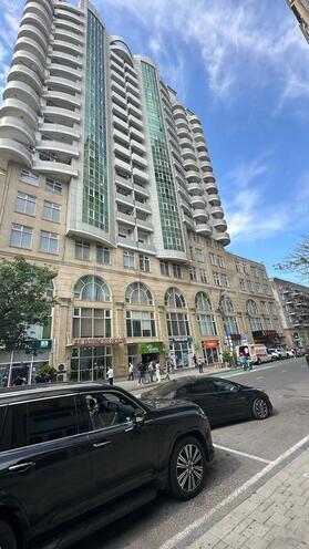 Сдаётся 4-комн. новостройка 215 м², м. Сахил, photo 1 from 16