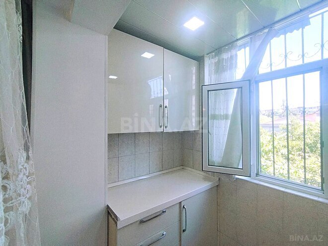 Satılır 2 otaqlı köhnə tikili 35 m², Qara Qarayev m., photo 11 from 19