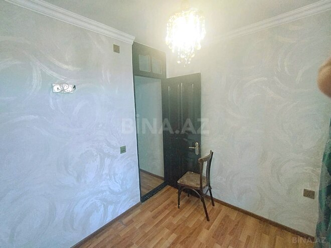 Satılır 2 otaqlı köhnə tikili 35 m², Qara Qarayev m., photo 15 from 19