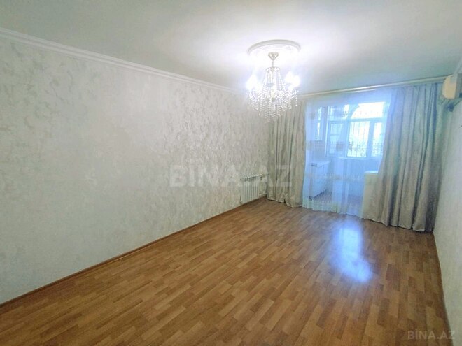 Satılır 2 otaqlı köhnə tikili 35 m², Qara Qarayev m., photo 3 from 19