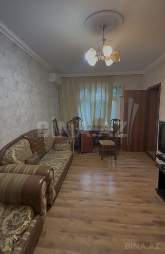 Satılır 3 otaqlı köhnə tikili 60 m², Əhmədli m., photo 1 from 12