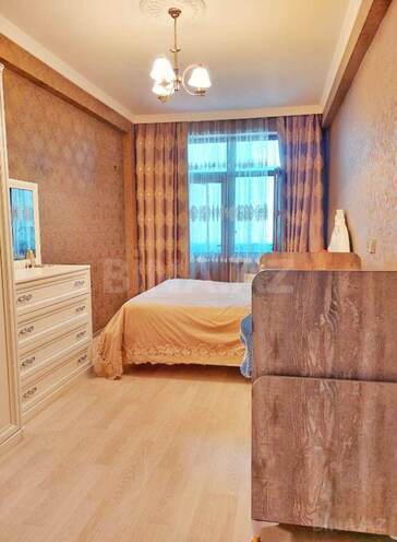 Продаётся 2-комн. новостройка 74 м², м. Иншаатчылар, photo 4 from 9