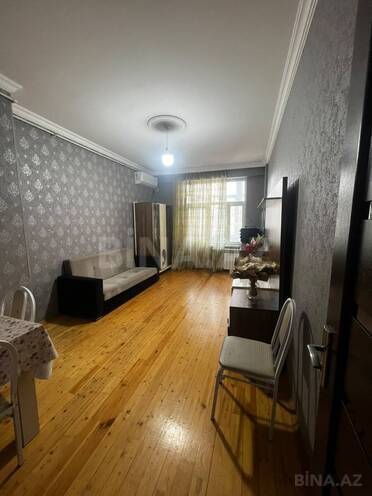Сдаётся 2-комн. новостройка 65 м², м. Нефтчиляр, photo 1 from 6