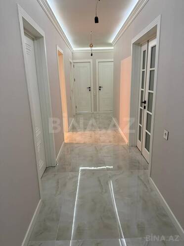Satılır 4 otaqlı köhnə tikili 130 m², Xalqlar Dostluğu m., photo 11 from 15