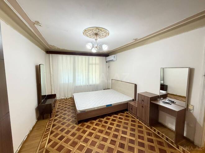 İcarəyə verilir 3 otaqlı köhnə tikili 90 m², 5-ci mikrorayon q., photo 1 from 11