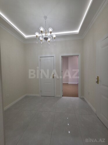Продаётся 2-комн. новостройка 65 м², м. Кара Караев, photo 3 from 9