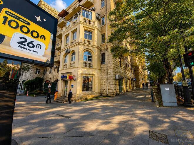 Satılır 3 otaqlı köhnə tikili 105 m², Nəsimi r., photo 3 from 18