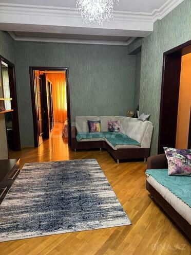 Сдаётся 3-комн. новостройка 120 м², м. Иншаатчылар, photo 4 from 14