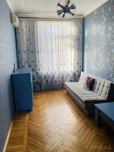 Продаётся 3-комн. вторичка 70 м², м. 28 мая, photo 7 from 15