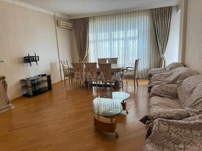 Сдаётся 3-комн. новостройка 137 м², м. Иншаатчылар, photo 1 from 21