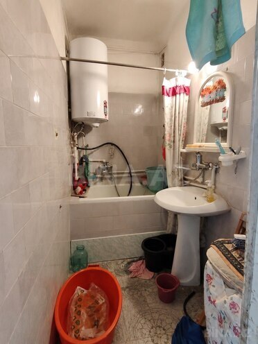 Satılır 4 otaqlı köhnə tikili 115 m², Nəsimi m., photo 15 from 21