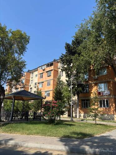 Продаётся 3-комн. вторичка 90 м², м. Нефтчиляр, photo 3 from 18