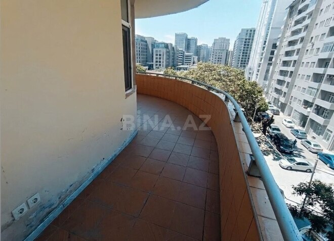 Продаётся 3-комн. новостройка 130 м², м. Низами, photo 21 from 25