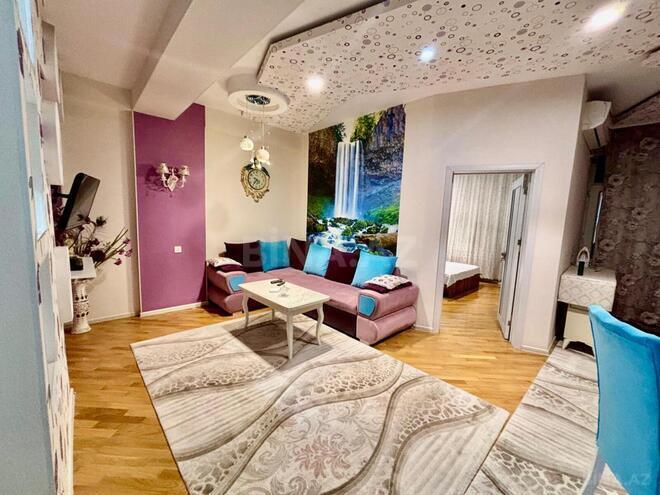 Сдаётся 2-комн. новостройка 70 м², м. Гянджлик, photo 1 from 10