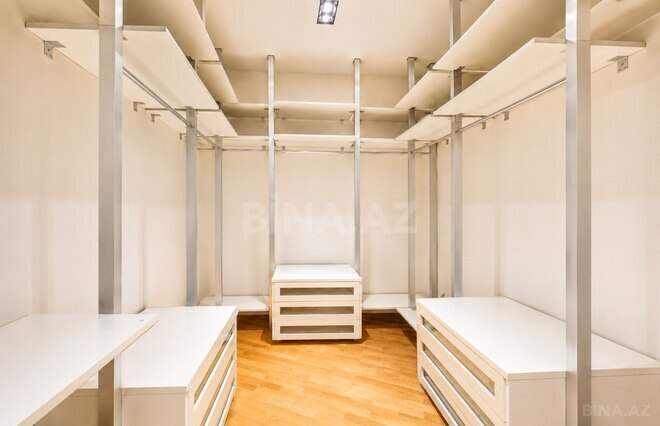 Продаётся 6-комн. вторичка 365 м², м. Ичеришехер, photo 20 from 32