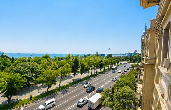 Продаётся 6-комн. вторичка 365 м², м. Ичеришехер, photo 17 from 32