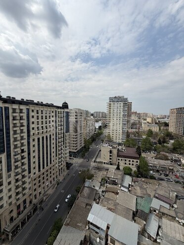 Продаётся 2-комн. новостройка 52 м², м. 28 мая, photo 1 from 13