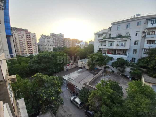 Satılır 3 otaqlı köhnə tikili 61 m², 28 May m., photo 13 from 14