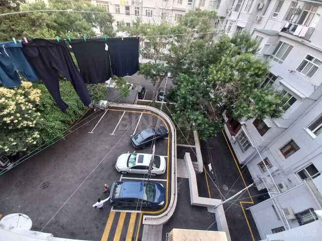 Satılır 3 otaqlı köhnə tikili 61 m², 28 May m., photo 12 from 14