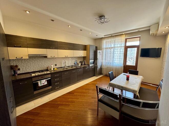 İcarəyə verilir 4 otaqlı yeni tikili 200 m², Elmlər Akademiyası m., photo 10 from 17