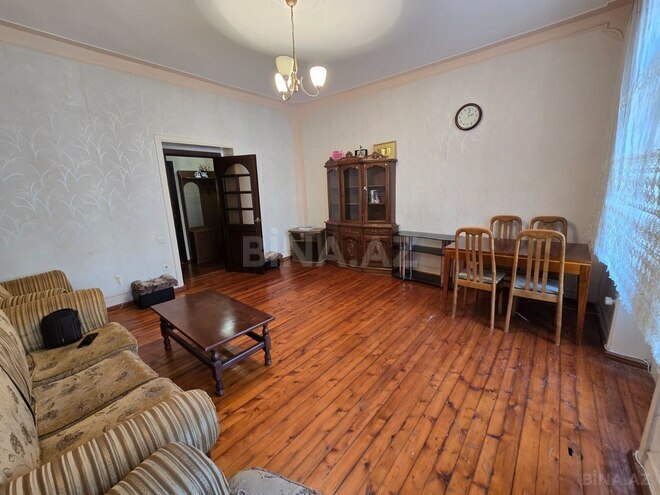 Продаётся 2-комн. вторичка 55 м², м. Низами, photo 5 from 13