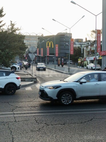 Satılır 2 otaqlı köhnə tikili 33 m², Memar Əcəmi m., photo 1 from 13