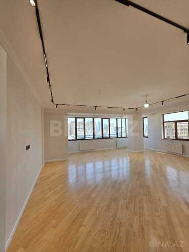 Satılır 4 otaqlı yeni tikili 211 m², 28 May m., photo 1 from 20