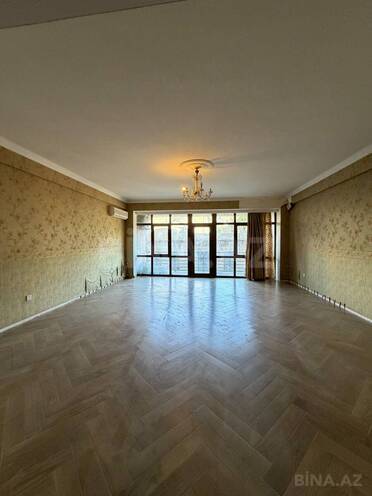 Satılır 4 otaqlı yeni tikili 190 m², 28 May m., photo 3 from 18