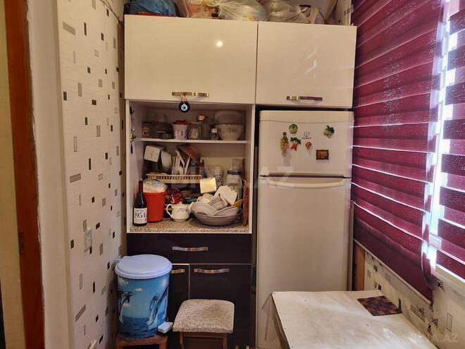 Satılır 2 otaqlı köhnə tikili 49 m², Massiv V q., photo 8 from 14