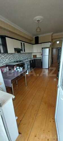 Продаётся 3-комн. новостройка 70 м², м. Кара Караев, photo 1 from 10
