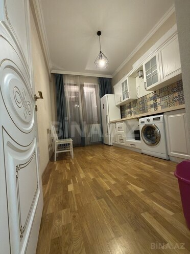 Продаётся 2-комн. новостройка 70 м², м. Кара Караев, photo 7 from 16