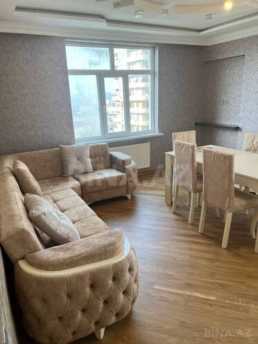Сдаётся 3-комн. новостройка 115 м², Абшеронcкий  р., photo 1 from 13