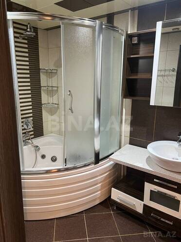 Сдаётся 3-комн. новостройка 115 м², Абшеронcкий  р., photo 12 from 13