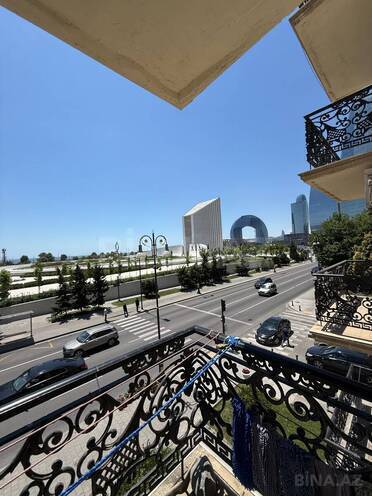 Satılır 3 otaqlı köhnə tikili 75 m², Ağ şəhər q., photo 3 from 15