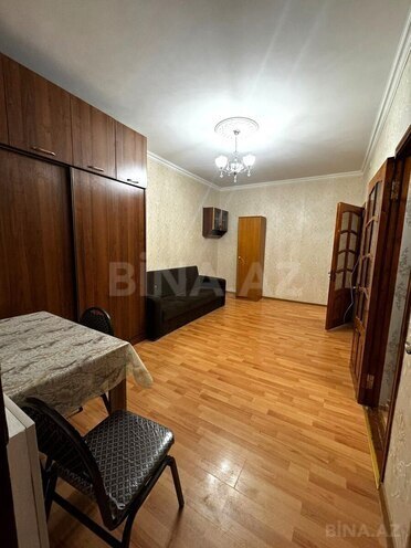 Продаётся 2-комн. вторичка 46 м², м. Мемар Аджеми, photo 1 from 7