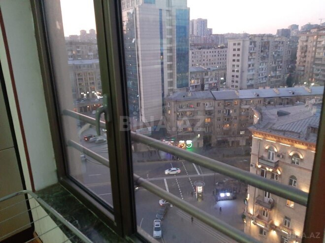 İcarəyə verilir 4 otaqlı yeni tikili 215 m², Nizami m., photo 22 from 23