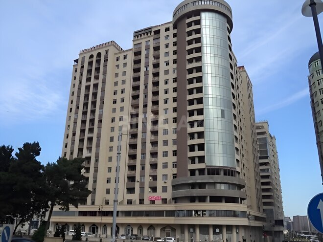 Продаётся 4-комн. новостройка 265 м², м. Гянджлик, photo 1 from 12