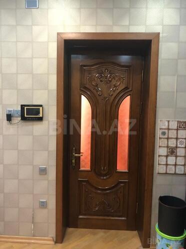 Продаётся 10-комн. дом/дача 300 м², пос. Бинагади, photo 17 from 27