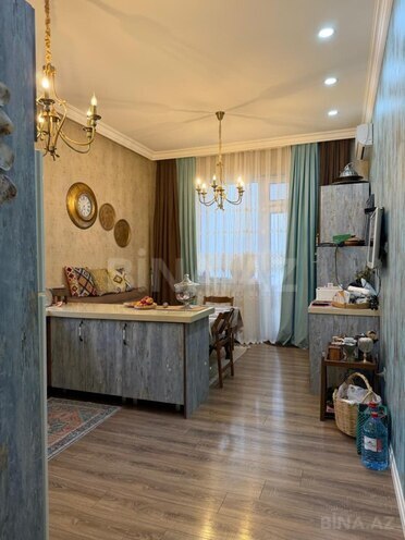 Satılır 4 otaqlı köhnə tikili 155 m², İnşaatçılar m., photo 10 from 29