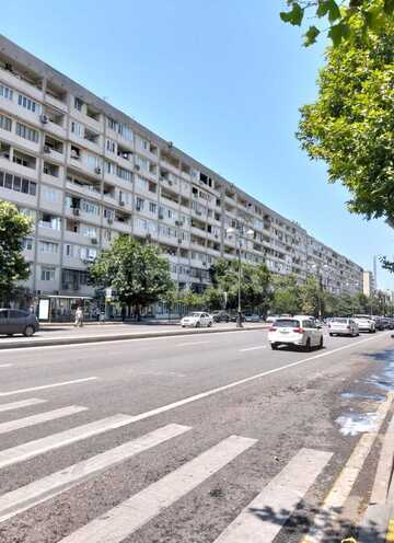 Satılır 2 otaqlı köhnə tikili 70 m², Elmlər Akademiyası m., photo 1 from 14