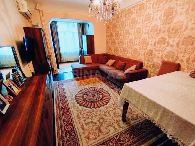 Satılır 3 otaqlı köhnə tikili 70 m², Neftçilər m., photo 1 from 14