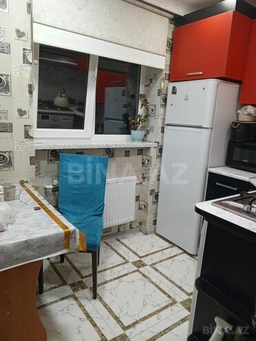 Satılır 3 otaqlı köhnə tikili 70 m², Qara Qarayev m., photo 12 from 14