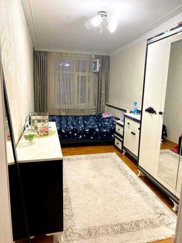 Satılır 3 otaqlı köhnə tikili 70 m², Qara Qarayev m., photo 4 from 10