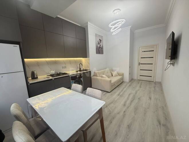 İcarəyə verilir 2 otaqlı yeni tikili 70 m², 28 May m., photo 3 from 12