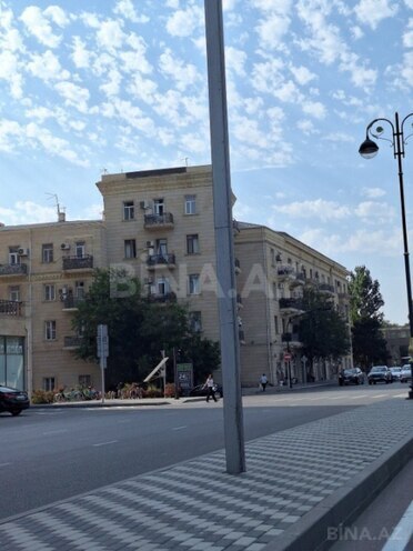 Satılır 3 otaqlı köhnə tikili 90 m², Həzi Aslanov q., photo 3 from 9