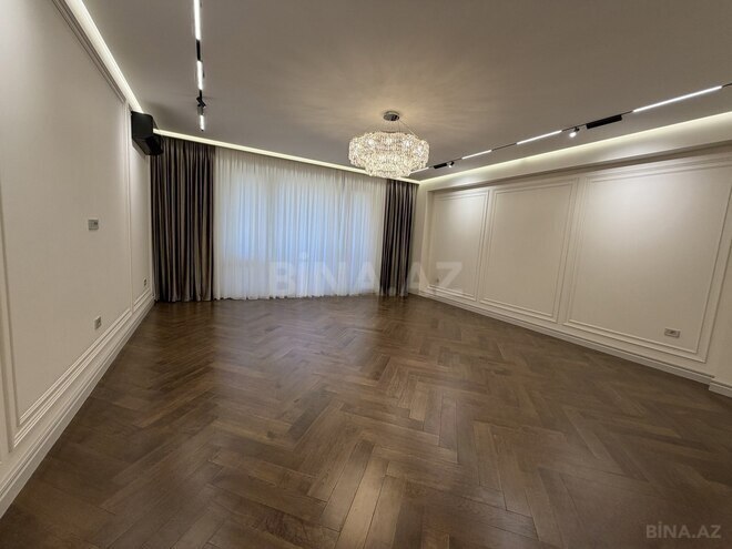 Satılır 4 otaqlı yeni tikili 186 m², 28 May m., photo 1 from 17