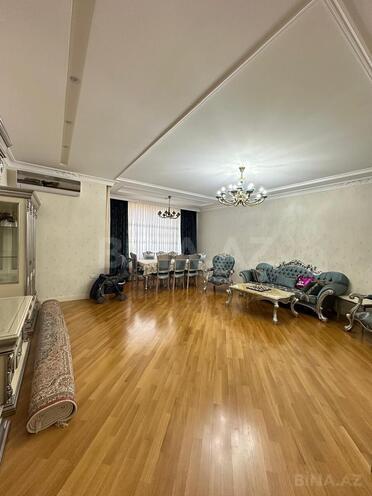 İcarəyə verilir 4 otaqlı yeni tikili 210 m², 28 May m., photo 3 from 18